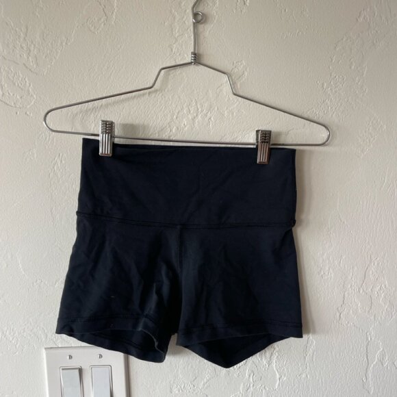 Aritzia TNA Action Black Bike Shorts Size Small - Short Inseam - Picture 5 of 5